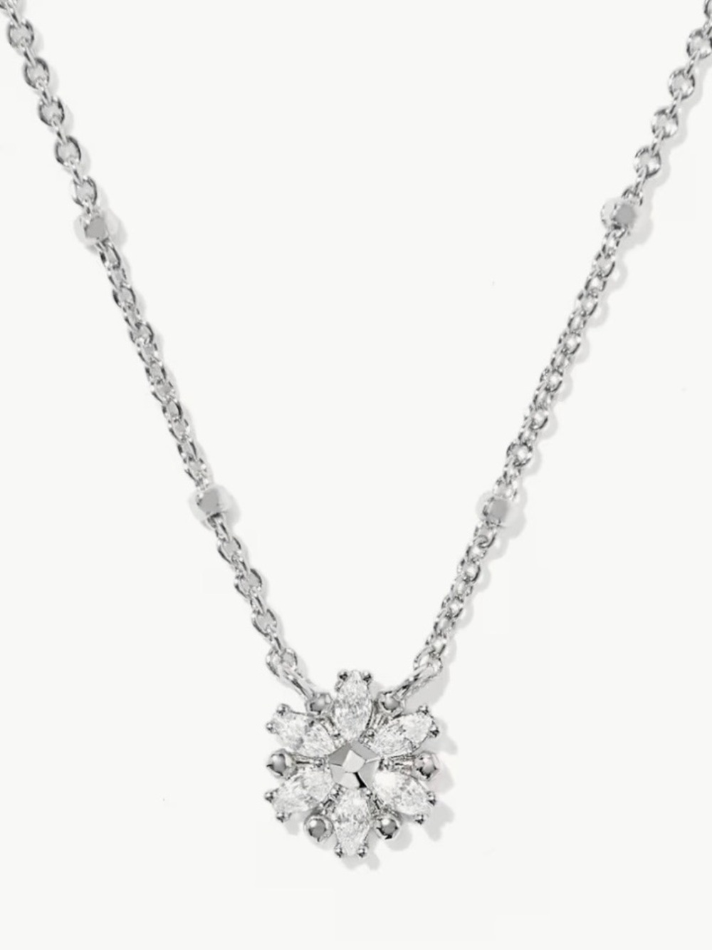 NWT Kendra Scott Mylah Silver Short Pendant Necklace.